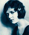 https://upload.wikimedia.org/wikipedia/commons/thumb/9/93/Marjorie_Daw_from_Stars_of_the_Photoplay.jpg/120px-Marjorie_Daw_from_Stars_of_the_Photoplay.jpg